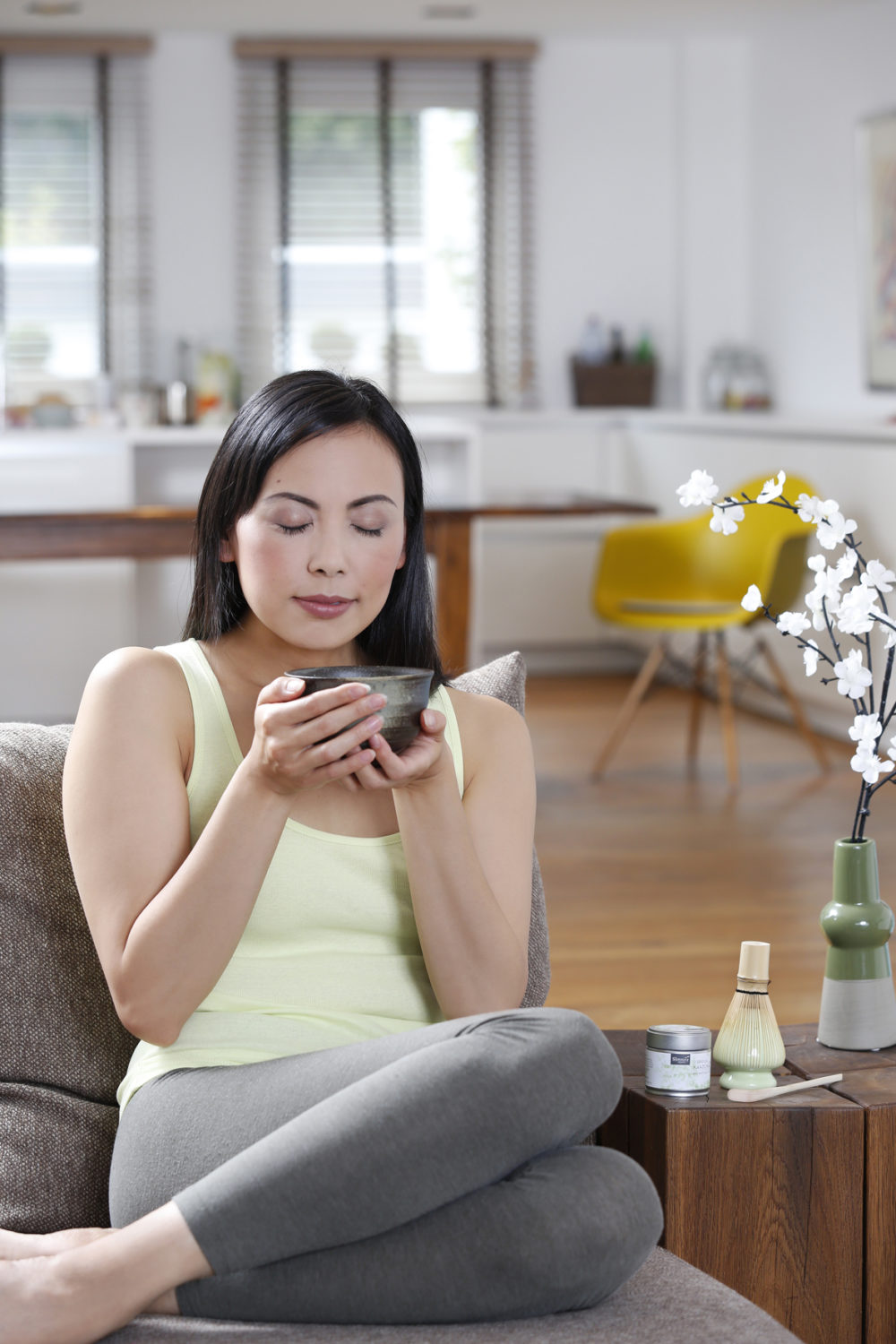 Besonders schöne Frauen ertrinken auf Datingplattformen in Anfragen ...
